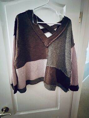 POL Patchwork V-Neck Sweater in Brown, Olive and Taupe
